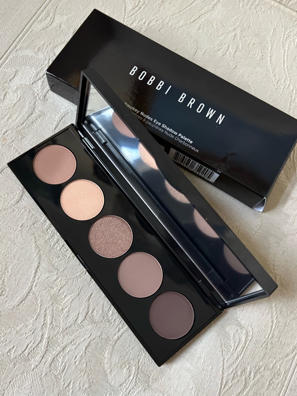 Bobbi Brown All Nudes Eyeshadow Palette Smokey Nudes BNIB